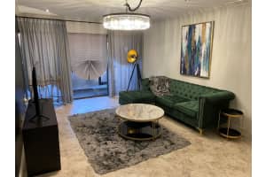 4040 N Hills Dr 5, Hollywood