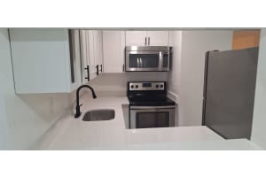 1305 W 46th St 125, Hialeah