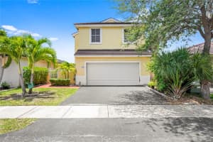 14910 Sw 70th Pl, Davie