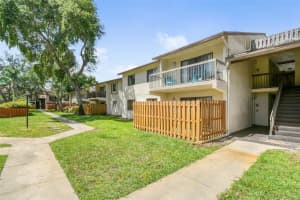 3402 Gardens Drive 14b, Palm Beach Gardens