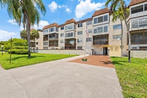 7100 Nw 17th St 218, Plantation