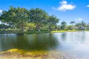 2177 Montpeliar, Weston