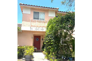 20882 Nw 3rd Ct, Pembroke Pines