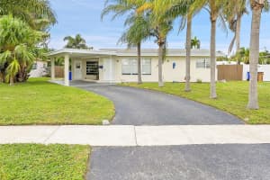 1029 Se 14th St, Deerfield Beach