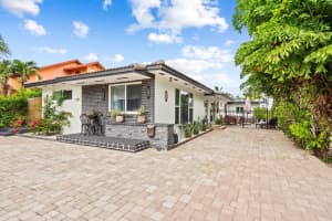 735 Tyler St, Hollywood