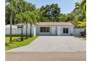 1736 Sw 30th St, Fort Lauderdale