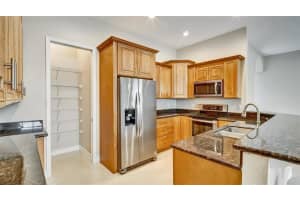 2105 Se 5th St 2105, Pompano Beach