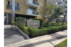 2000 Ne 135th St 302, North Miami