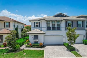 22954 Clear Echo Dr 31, Boca Raton