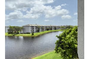 9420 Poinciana Pl 416, Davie