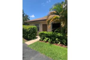 2516 Sw 74th Ter 102, Davie