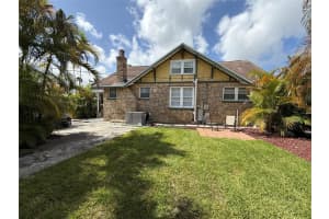 5025 Sw 64th Av, Davie