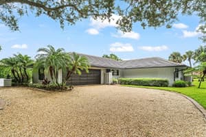 10158 Se Acorn Way, Jupiter