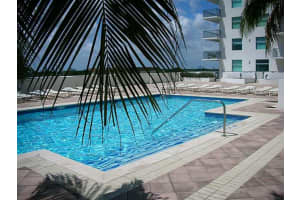 140 S Dixie Hy 525, Hollywood