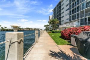 615 N Riverside Dr Ph5, Pompano Beach
