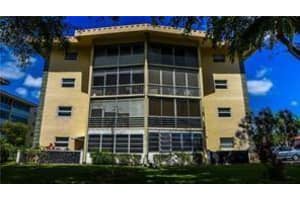 4151 Nw 41st Street 409, Lauderdale Lakes