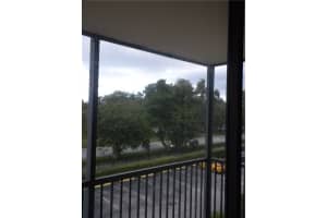 16950 W Dixie Hwy 334, North Miami Beach