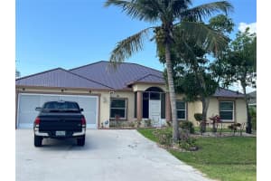 1752 Sw Starman Ave, Port Saint Lucie
