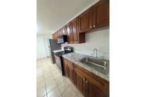33 E 27th St 1, Riviera Beach