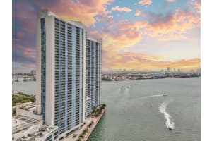 325 S Biscayne Blvd Uph-14, Miami