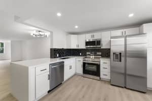 441 Ne 195th St 302, Miami