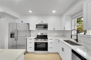 6200 Nw 44th St 106, Lauderhill