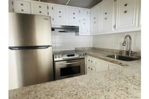 4848 Nw 24th Ct 330, Lauderdale Lakes