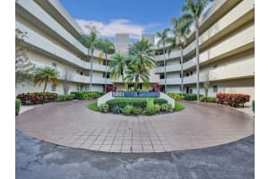 5851 E Camino Del Sol 305, Boca Raton