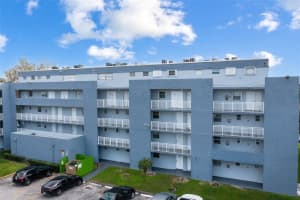 9359 Fontainebleau Blvd F208, Miami