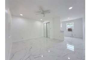 1850 Rodman St 2, Hollywood