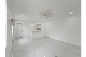 1850 Rodman St 5, Hollywood