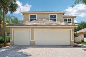 3735 Torres Cir, West Palm Beach