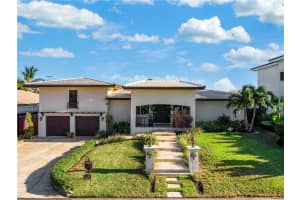 2948 Ne 35th Ct, Lighthouse Point