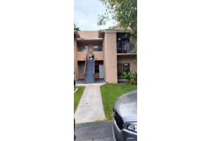 2331 Nw 96th Terrace 17h, Hollywood