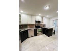 710 Nw 106th Ave, Pembroke Pines
