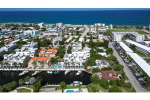 244 Garden Ct 244, Lauderdale By The Sea