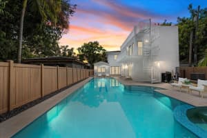257 Sw 32nd Rd, Miami