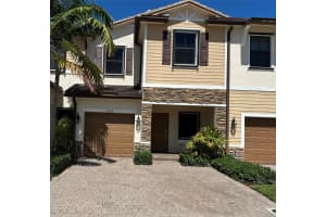 4676 Caspian Way 4676, Davie
