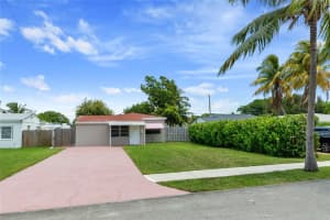 2071 Ne 180th Street, North Miami Beach
