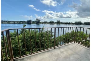 1100 Crystal Lake Dr 210, Deerfield Beach