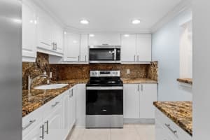 1084 Harwood F 1084, Deerfield Beach