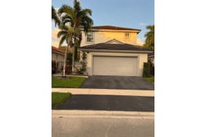 288 Nw 74th Way, Plantation