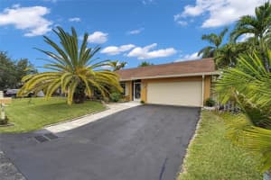9811 Nw 53rd Ct, Coral Springs