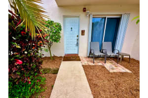 260 Nw 67th Street A104, Boca Raton