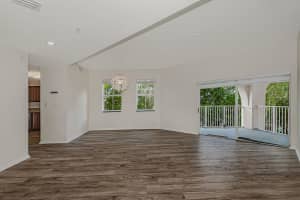11605 Nw 89th St 218, Doral