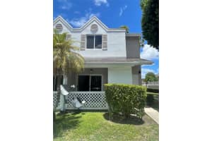 17485 Nw 67th Ct H-21, Hialeah