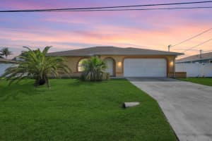 1438 Se 23rd St, Cape Coral