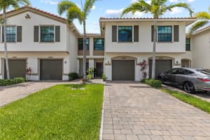 6005 Woods Edge Cir, Palm Beach Gardens