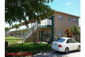 6011 Sw 41st St 1, Davie