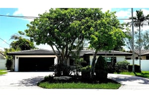 956 Se 10th Ct, Pompano Beach